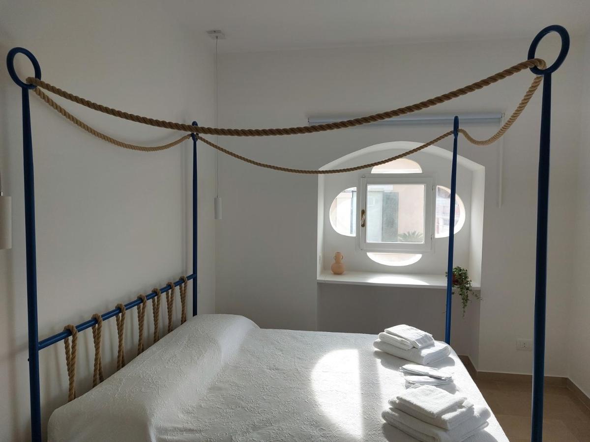 מונופולי Palazzo Accinni B&B מראה חיצוני תמונה